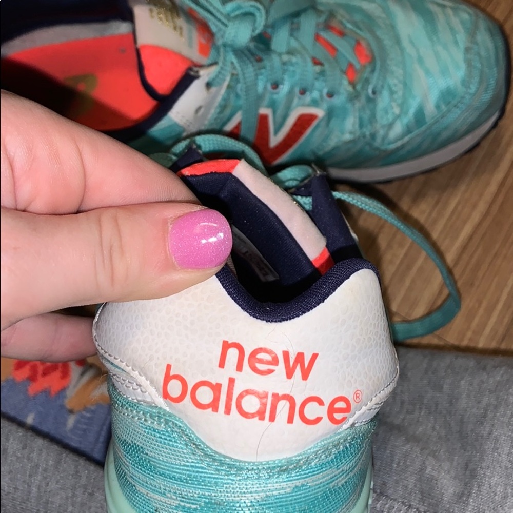 New Balances - Picture 4 of 4